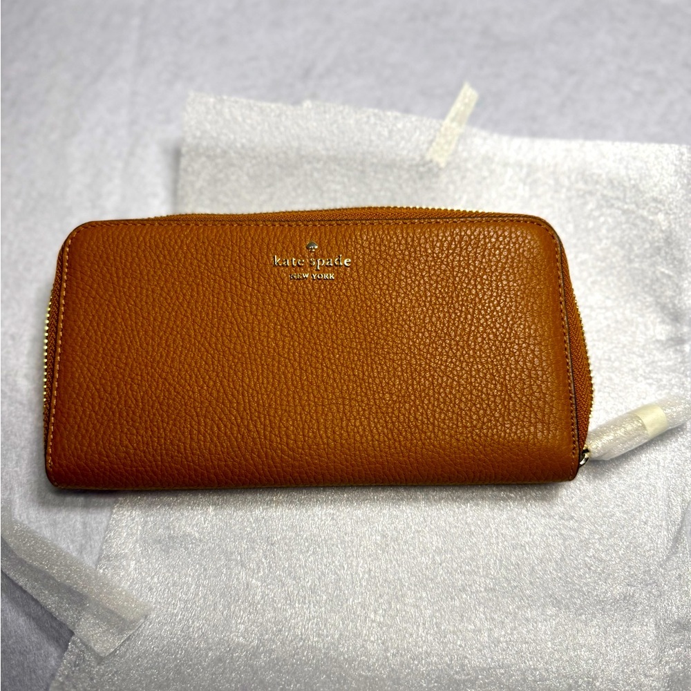 NWT Kate Spade Large Wallett